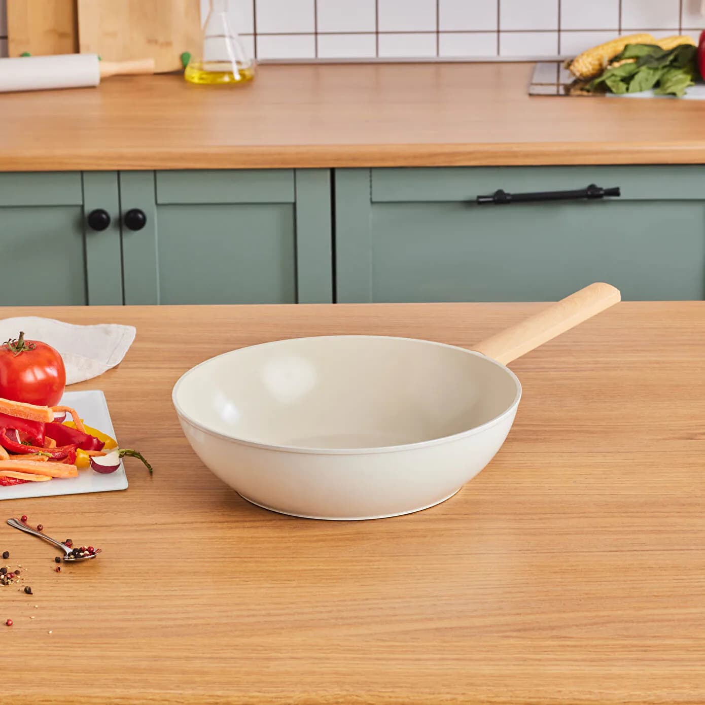 Karaca x Refika Swiss Crystal Almond Cream 28 cm Wok Tava