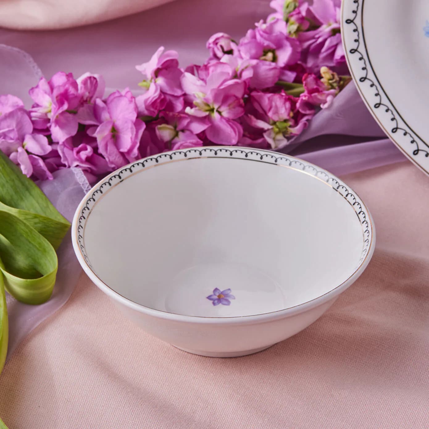Karaca Minton Pembe Çiçek Kase 14 Cm