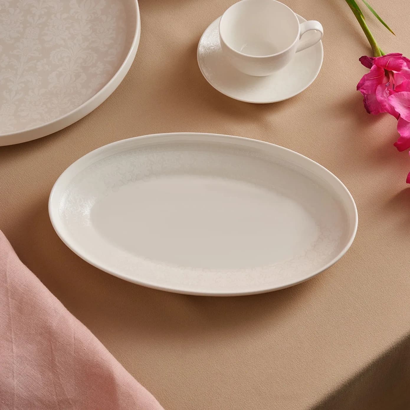 Karaca Minerva Kayık Tabak 25 cm