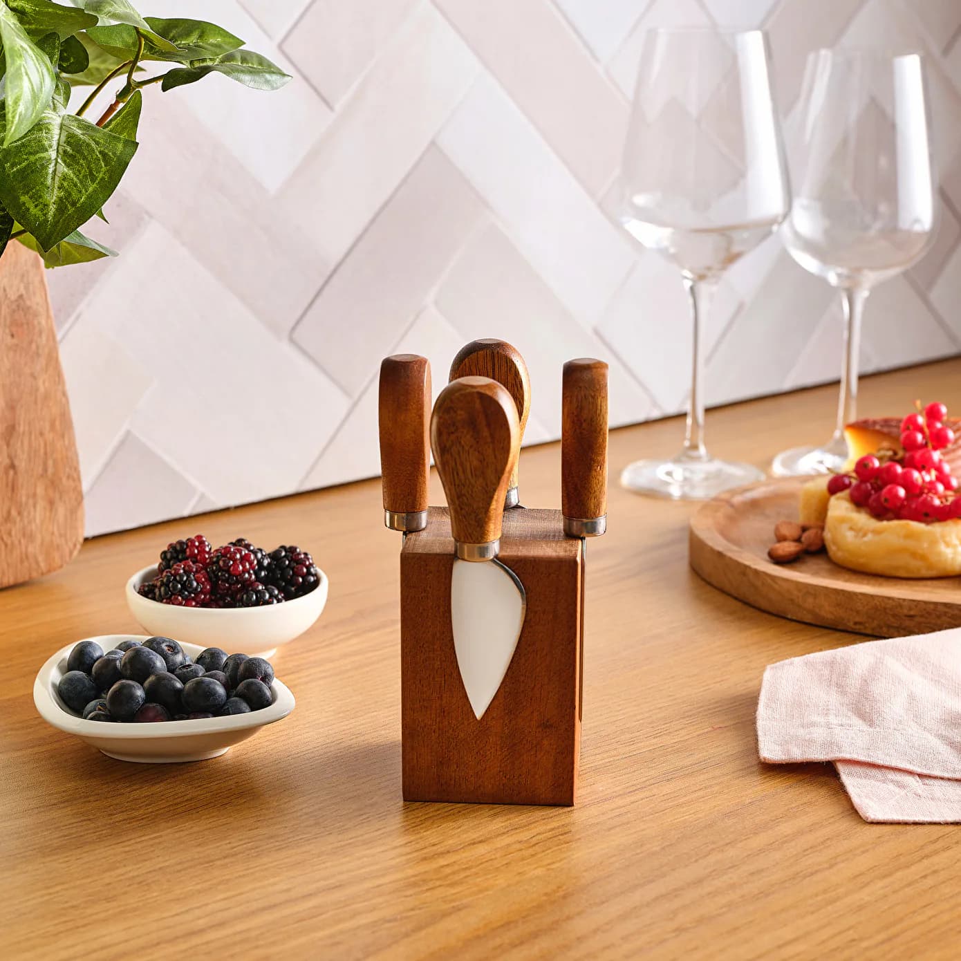 Emsan Antik Mıknatıslı Standlı 5 Parça Peynir Seti Inox