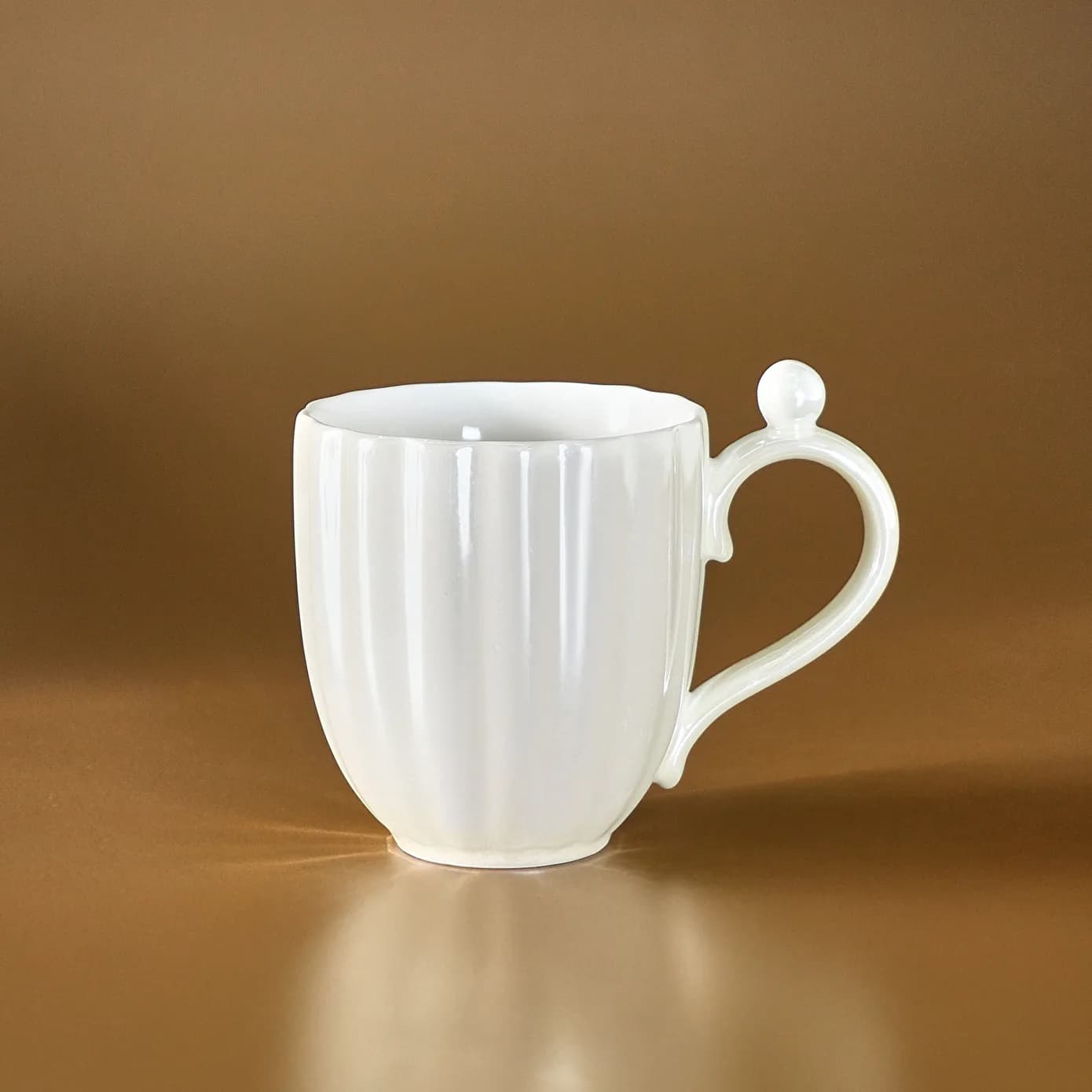 Karaca Shell Lüsterli Beyaz Mug 380 ml