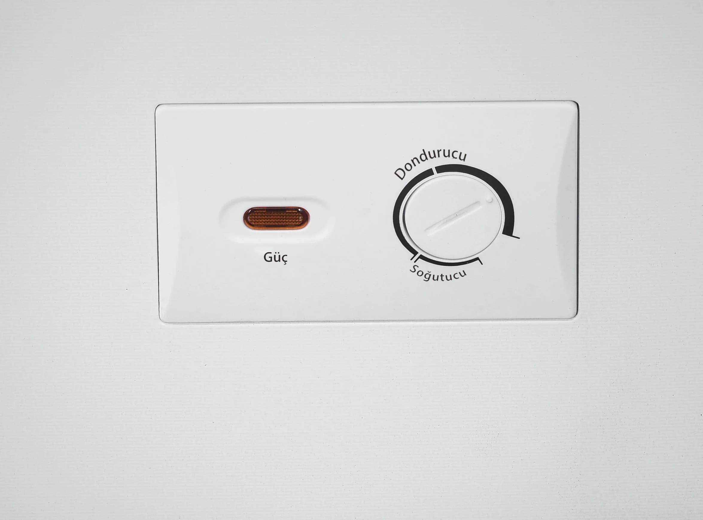 Uğur UED 200 G D/S R65 Sandık Tipi Derin Dondurucu/Soğutucu görsel 2