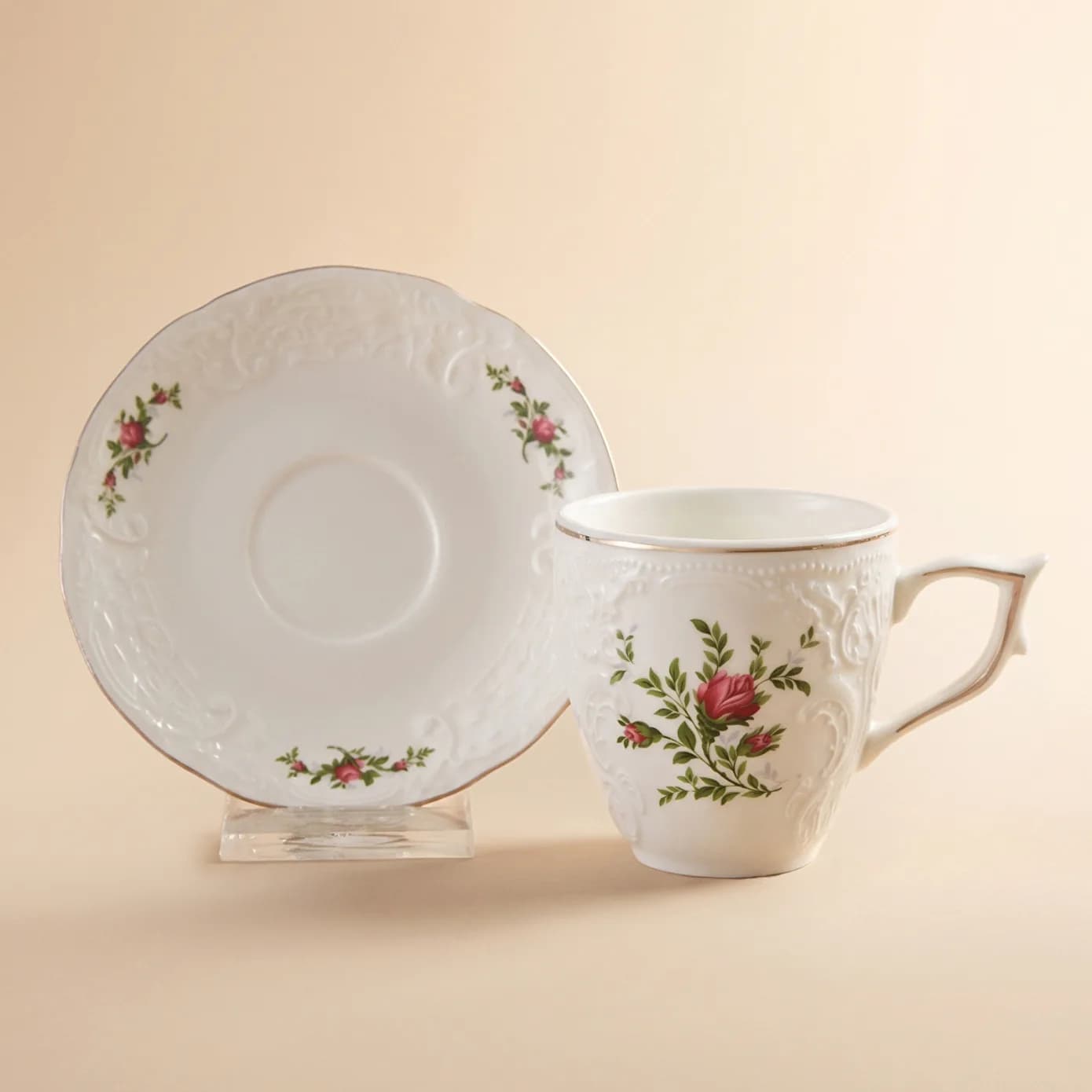 Karaca Vintage Rose Çay Fincanı ve Tabağı 200 ml